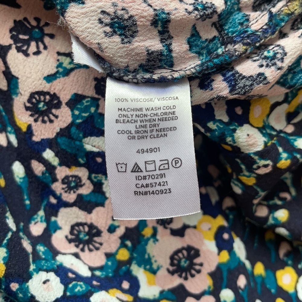 LOFT FLORAL ROMPER - Picture 8 of 10